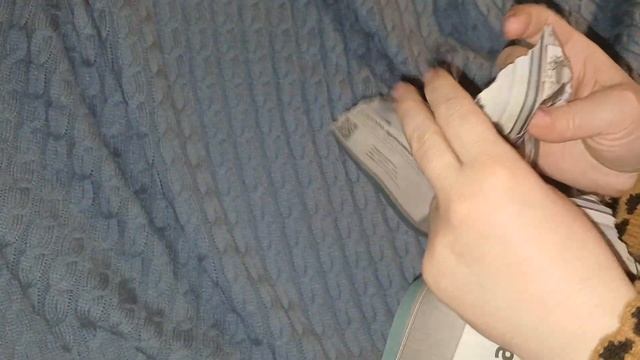 Paper Sound: Ripping Magazines From The Supermarket💤звук бумаги: разрывание журналов из супермаркета