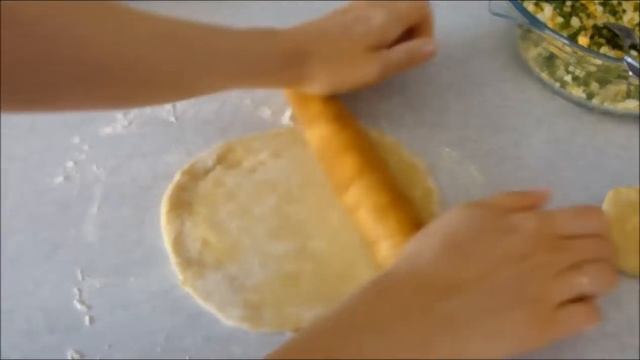 Пирожки с луком и яйцом простой рецепт