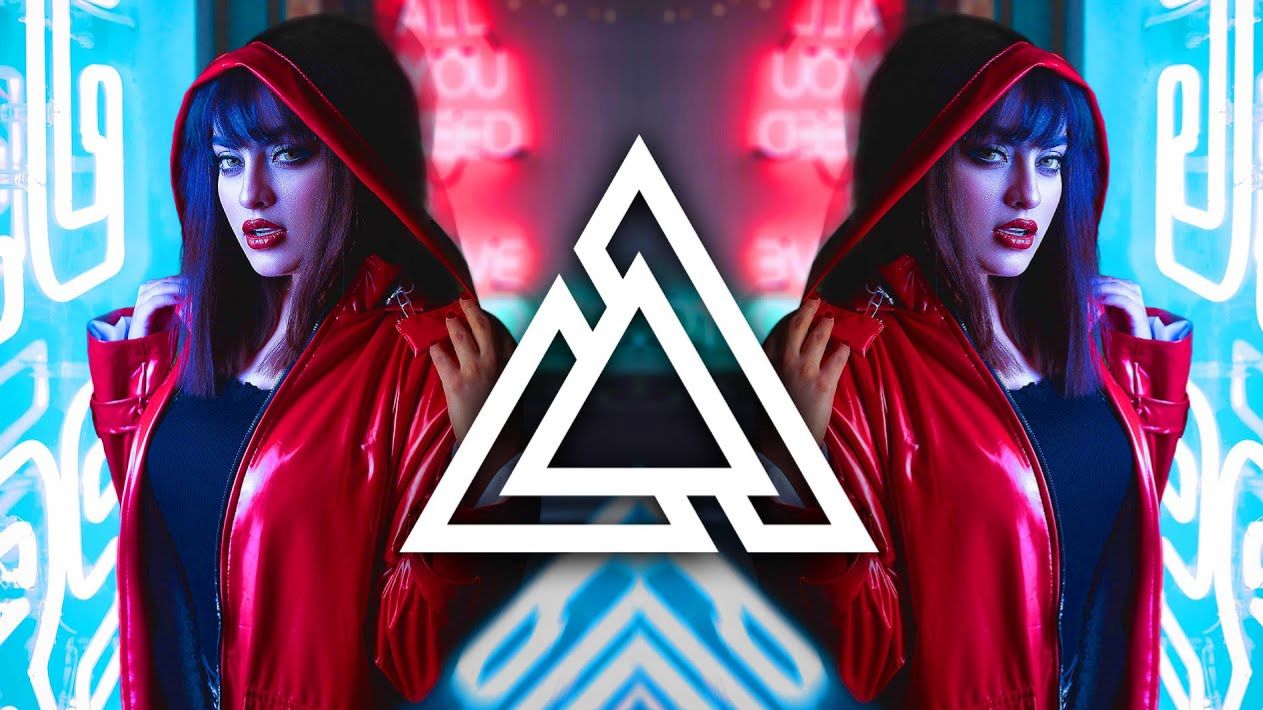 LIZOT & Holy Molly & Alex Parker - Back To Her