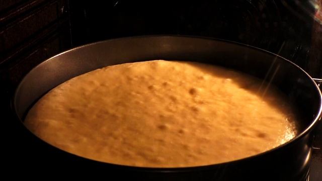 Торт на кефире и сметане со сметанным кремом