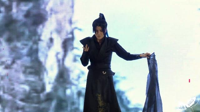 Fantasy Likee Fest 2024 —Block1— China—дефиле — Ne Lin — Мо Жань 0.5 ˂Хаски и его учитель белый кот˃