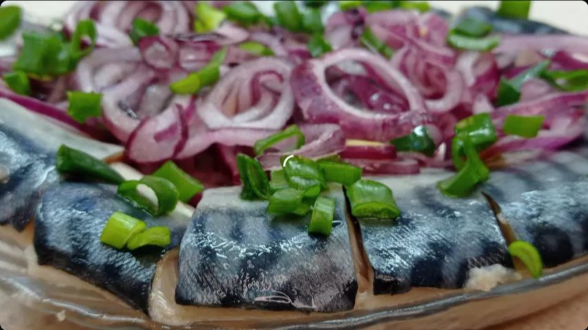 В МАГАЗИНЕ ТАКУЮ НЕ КУПИШЬ! Нежнейшая малосольная скумбрия и сельдь в домашнем пряном рассоле!