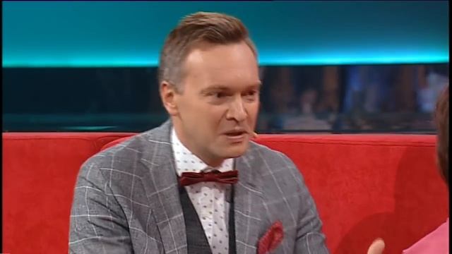 Прыжки с парашютом от 80-летней Лидии Олефировой | Круче всех!