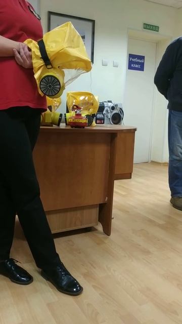 мы с классом ходили в пожарное отделение, продолжение выйдет скоро.