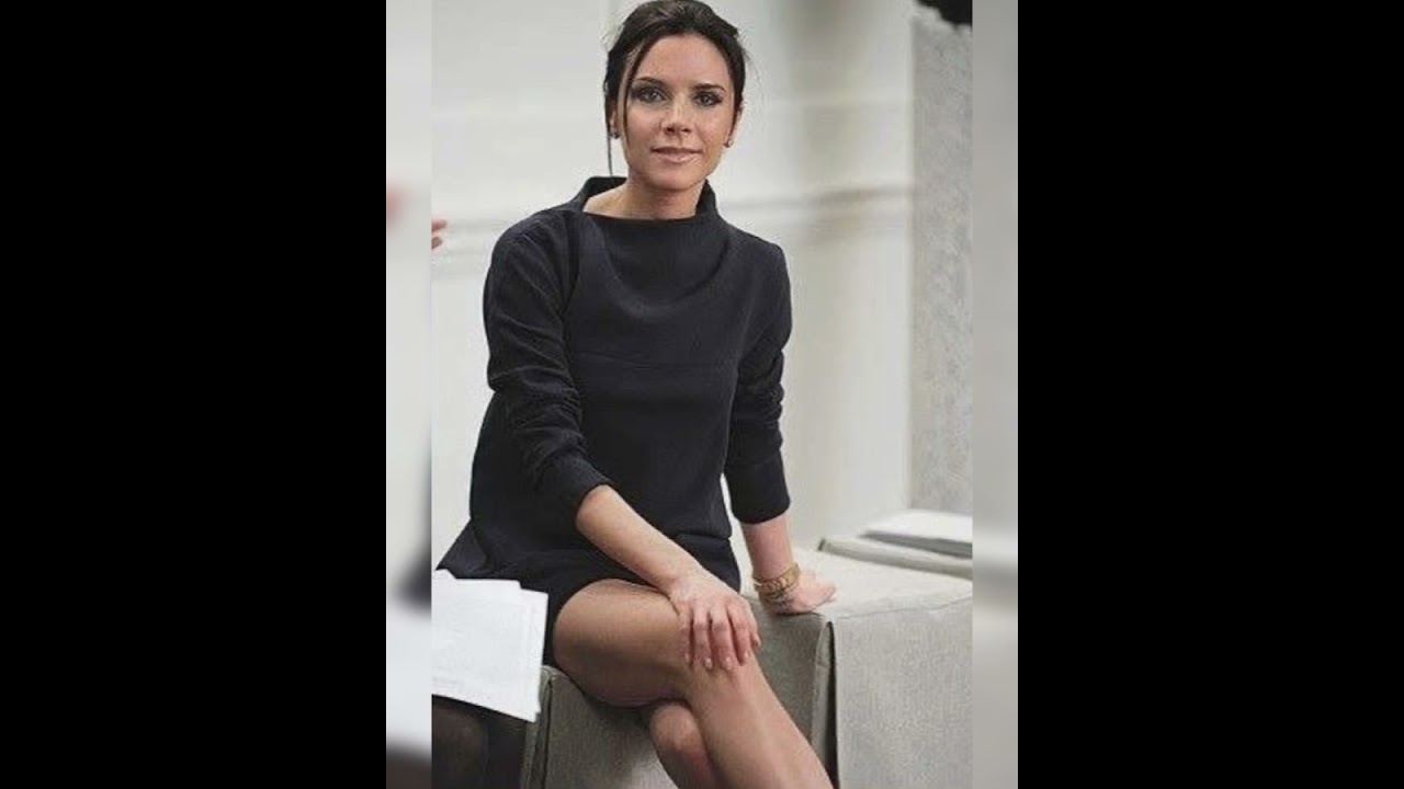 💥Victoria Beckham Style: Victoria Beckham A Style Icon For All Time…Moments/25.07.23 06:45