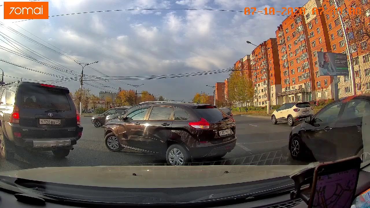 Чебоксары, на разворот впятером)) Герои: х909ву21, в329не152, е707ре21, к632мо21