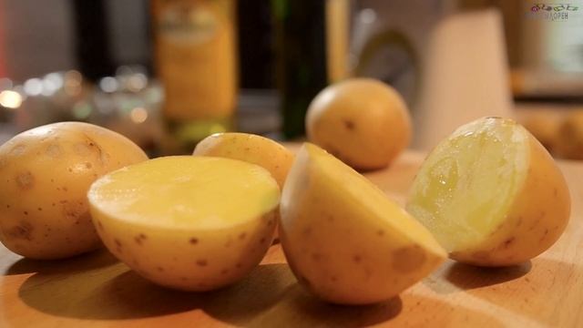 Печеный молодой картофель с розмарином, быстрый рецепт
