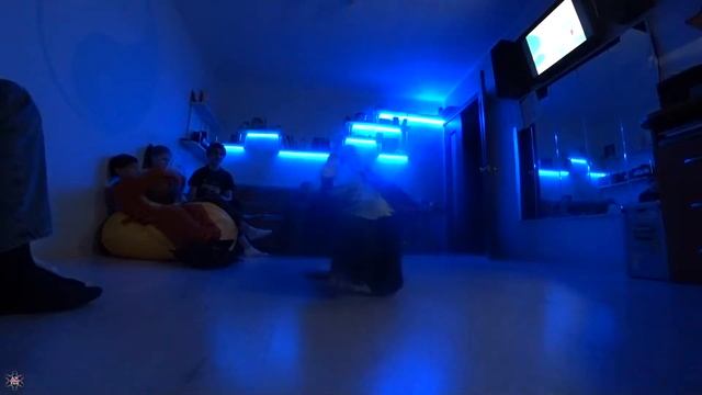 Кадры из жизни Звеньев
