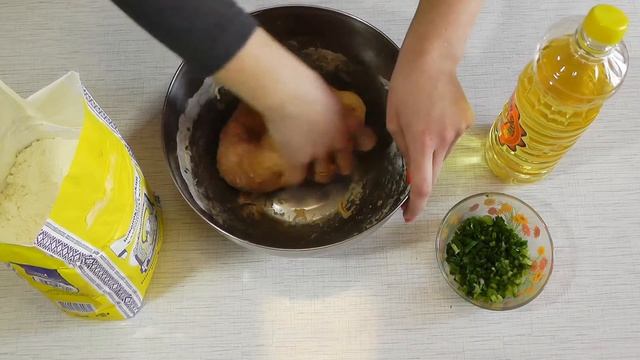 Итальянский томатный хлеб с травами и луком домашний хлеб в духовке