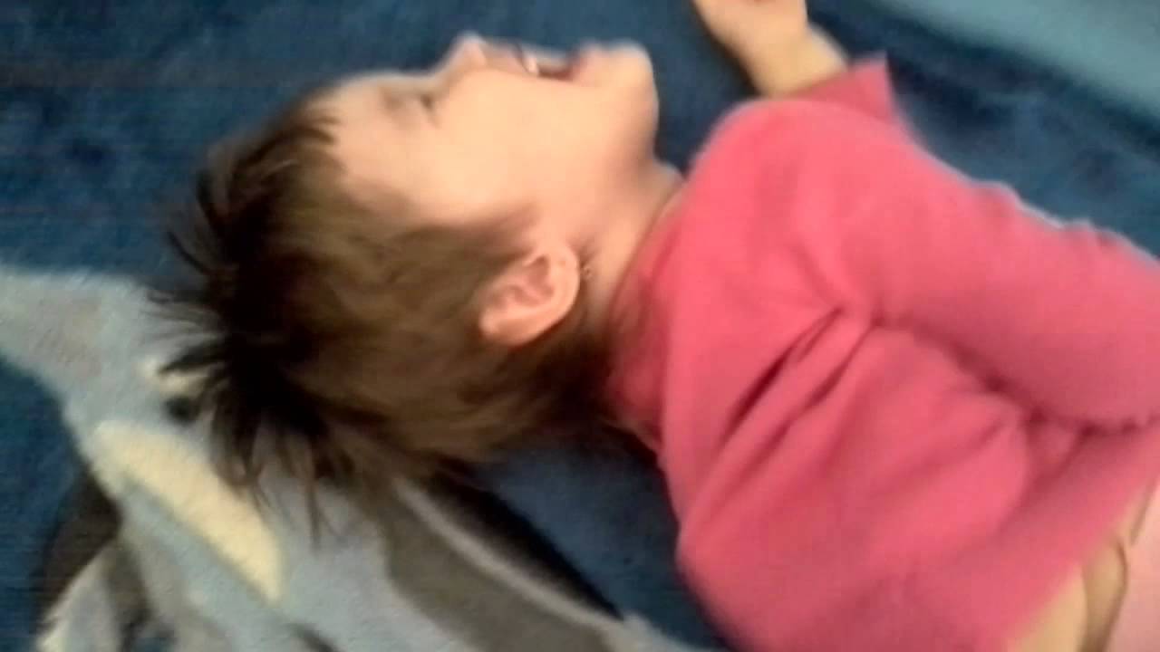 Заразительный смех ребенка♡♡♡