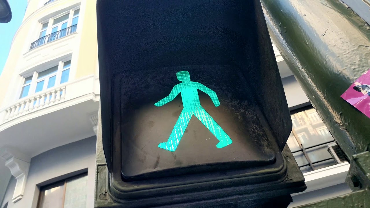 MADRID (SPAIN) TRAFFIC LIGHT, GOOD SOUND ! | AUDIOVISOR