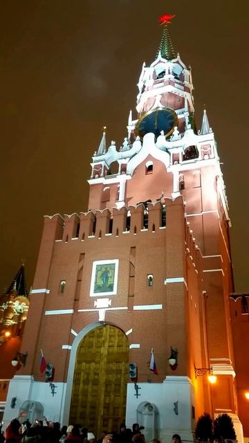 Бой курантов на Спасской башне !!!
