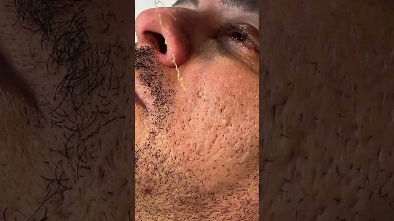 Глубокий чёрный инструмент