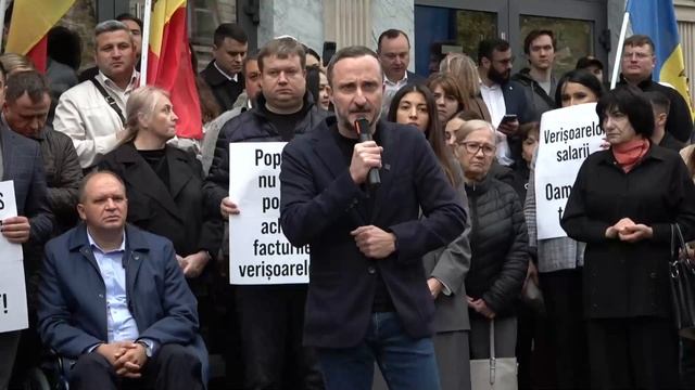 🔴 Protest în Fața ANRE Față De Noile Scumpiri La Gaz, Căldură și Altele.