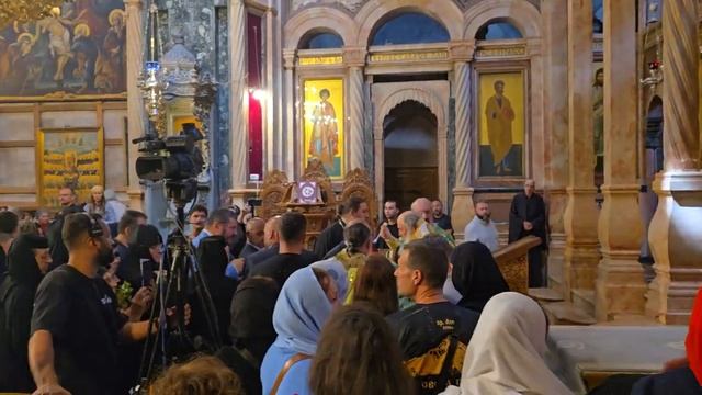 Причастие. Патриаршая Литургия на Воздвижение Креста Господня - Патриархи Иерусалимский и Болгарский