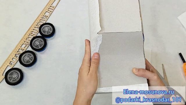 ЗА 3 МИНУТЫ ВЫ УЗНАЕТЕ КАК СДЕЛАТЬ МАШИНУ ИЗ КОНФЕТ. ДЖИП ИЗ ШОКОЛАДОК. ПОДАРОК РЕБЕНКУ. DIY. CRAFT
