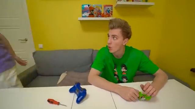 15 Способов СПРЯТАТЬ СЛАДОСТИ от РОДИТЕЛЕЙ ! Влад а4 Видео а4 Влад а4 Бумага Влад а4 Бумага А4 а 4