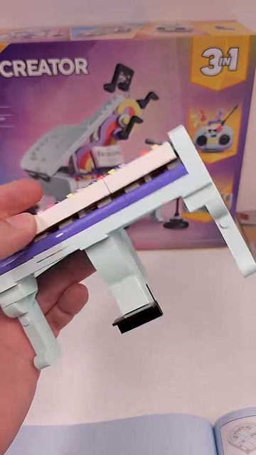 LEGO Creator Музыкальное украшение Пианино с кошкой (31392) [485 деталей]