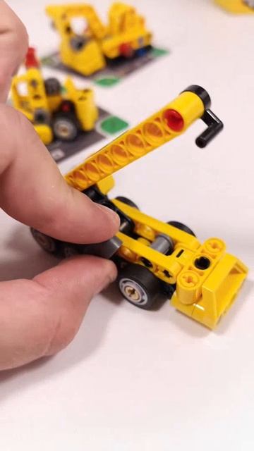 LEGO Technic Mighty Machines S1 (7/8) Мобильный кран (42233)