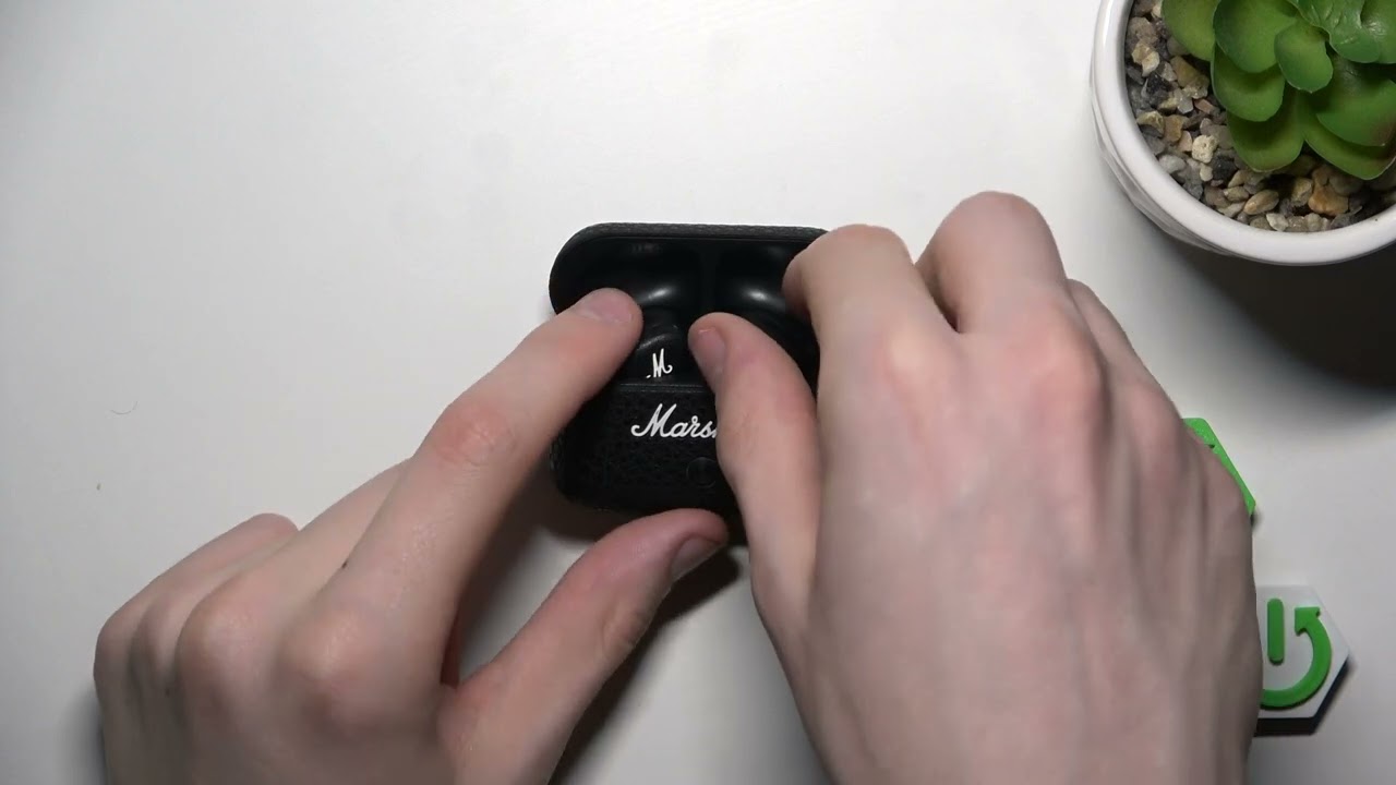 MARSHALL Motif II | Где находится микрофон в наушниках MARSHALL Motif II