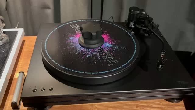Виниловый проигрыватель Music Hall THE STEALTH
