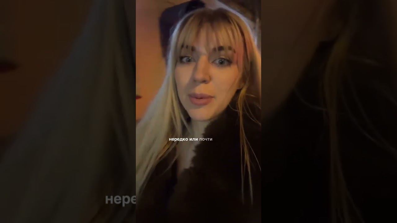 Почему мужчины в компаниях не здороваются с женщинами?