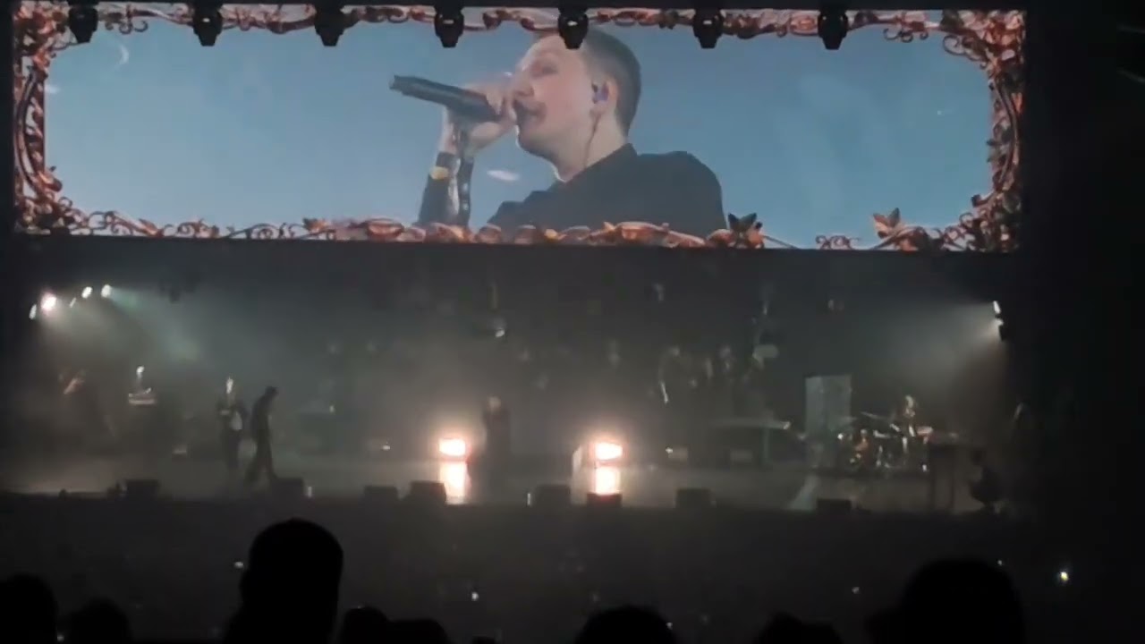 Mzlff - неудачный фильм (конец концерта) Live VK STADIUM 8.05.2026