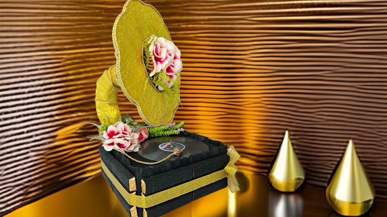 Retro DIY Gramophone Record Player With Chocolate/Handmade