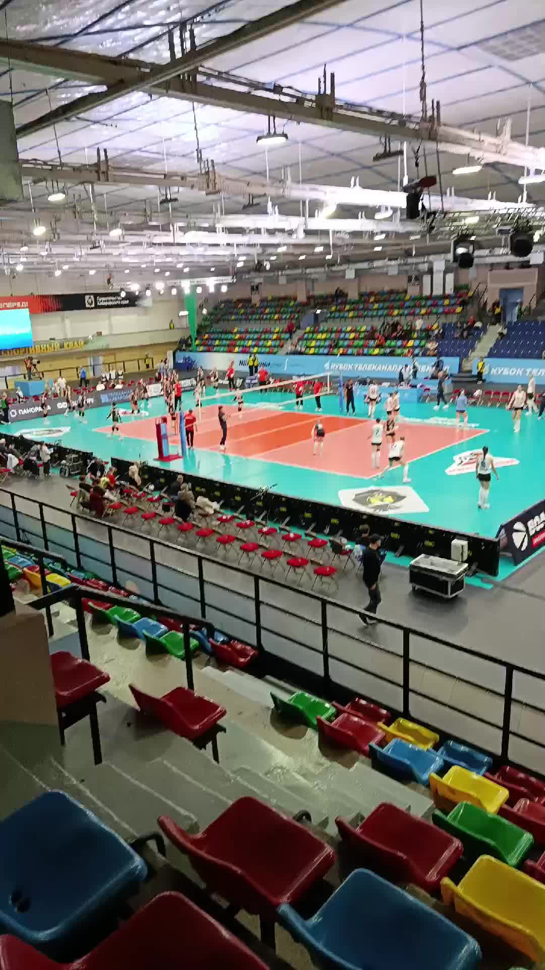 Женский волейбол.