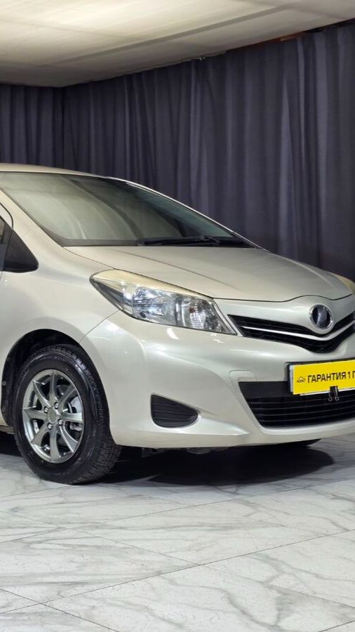Видеообзор на Toyota Vitz 2013 года выпуска