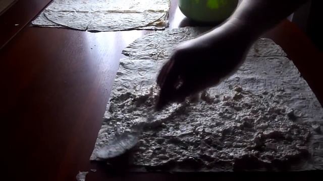 Рулет из лаваша с курицей и плавленным сыром