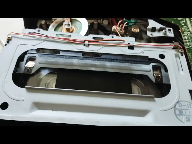 Видеомагнитофон Supra T21