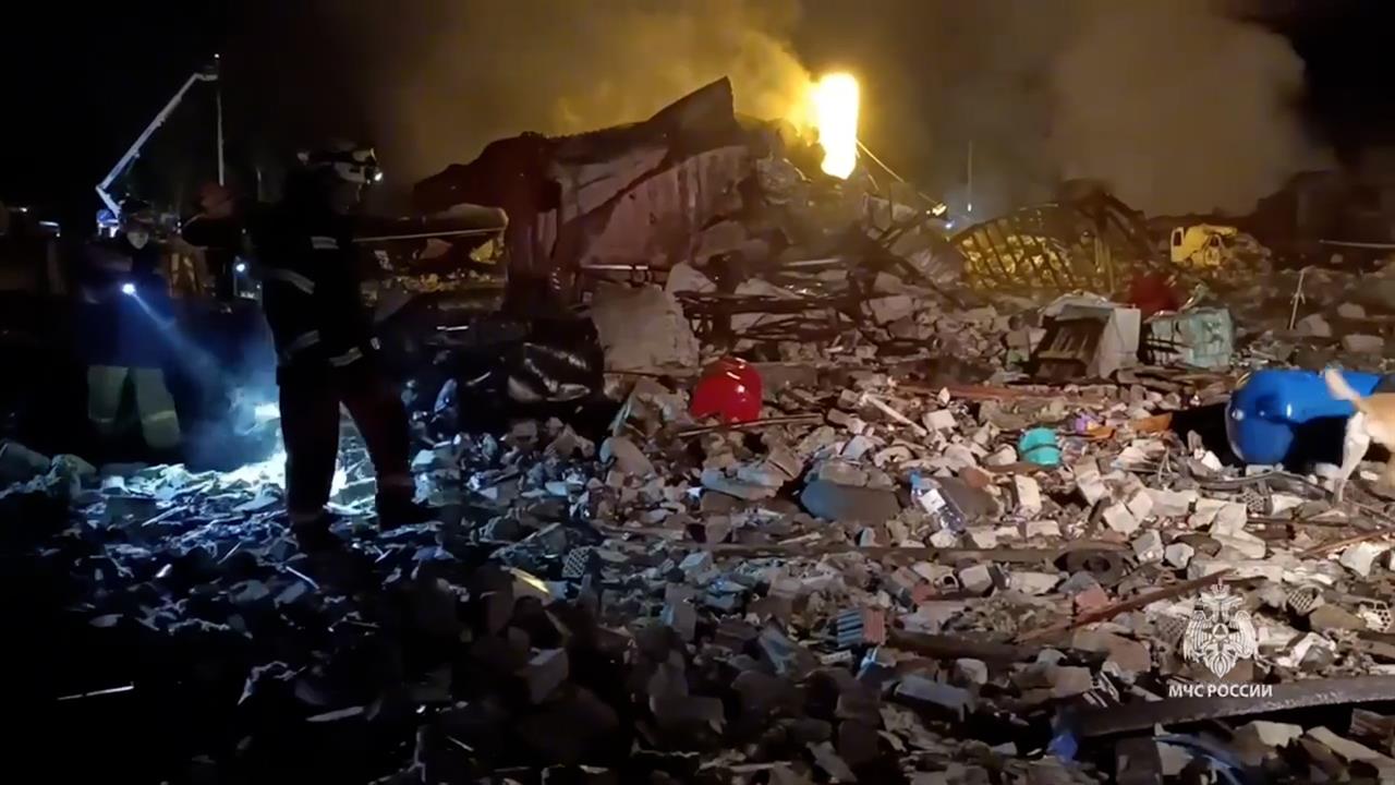 Появились кадры последствий ЧП на производстве пиротехники в Ярославской области