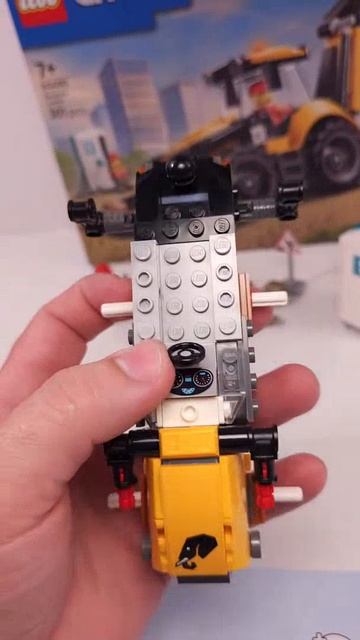 LEGO City Жёлтый экскаватор-погрузчик (60480) [301 деталь] Сборка