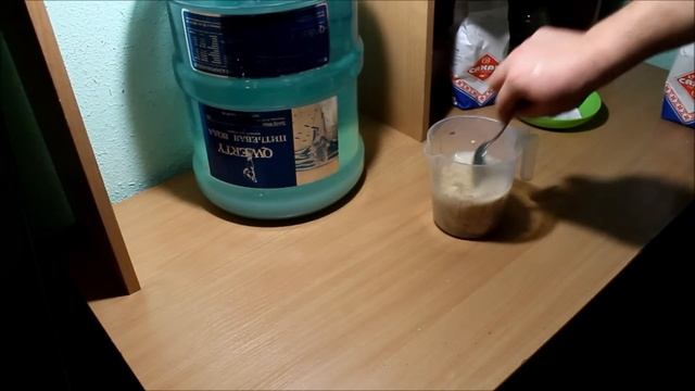 Брага из сахара, дрожжей и воды для домашнего самогона