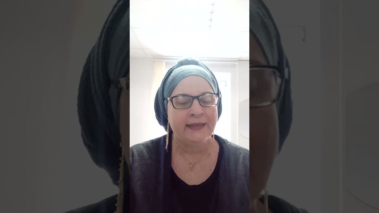 Ти, мій Господь, я шукаю Тебе з поза ранку. Ти для мене твердинею став в час утиску.