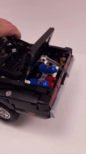 LEGO Technic Fast And Furious Dodge Charger R/T (42231) против Mitsubishi Eclipse (42229)
