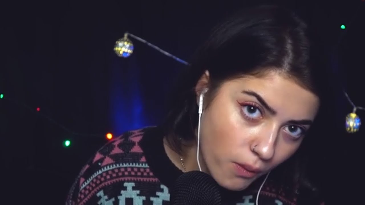 АСМР звуки рта, жевание жвачки, надувание пузырей, первый поцелуй, ASMR Chewing