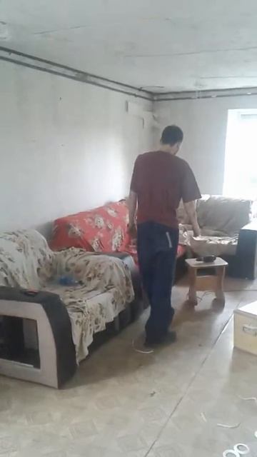 Дикий смех монтажника