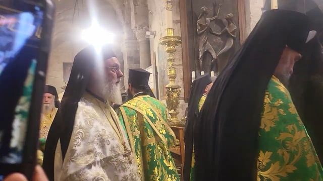 Патриарший Крестный ход по Храму Гроба Господня и вокруг Кувуклии - Крестовоздвижение