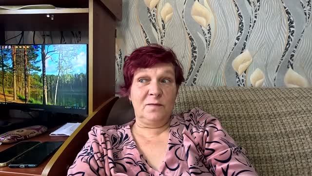 Напилась так, что сломала ребро... Надо такому случиться...