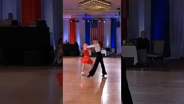 Песня . музыка  танцы