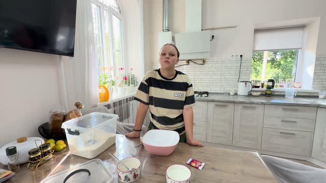 ГОТОВИМ С ДОЧКОЙ: ПЫШНЫЕ БУЛОЧКИ С МАКОМ И ДОМАШНИЙ УЖИН. ИЗ ГОРОДА В ДЕРЕВНЮ ПЕРЕЗАГРУЗКА