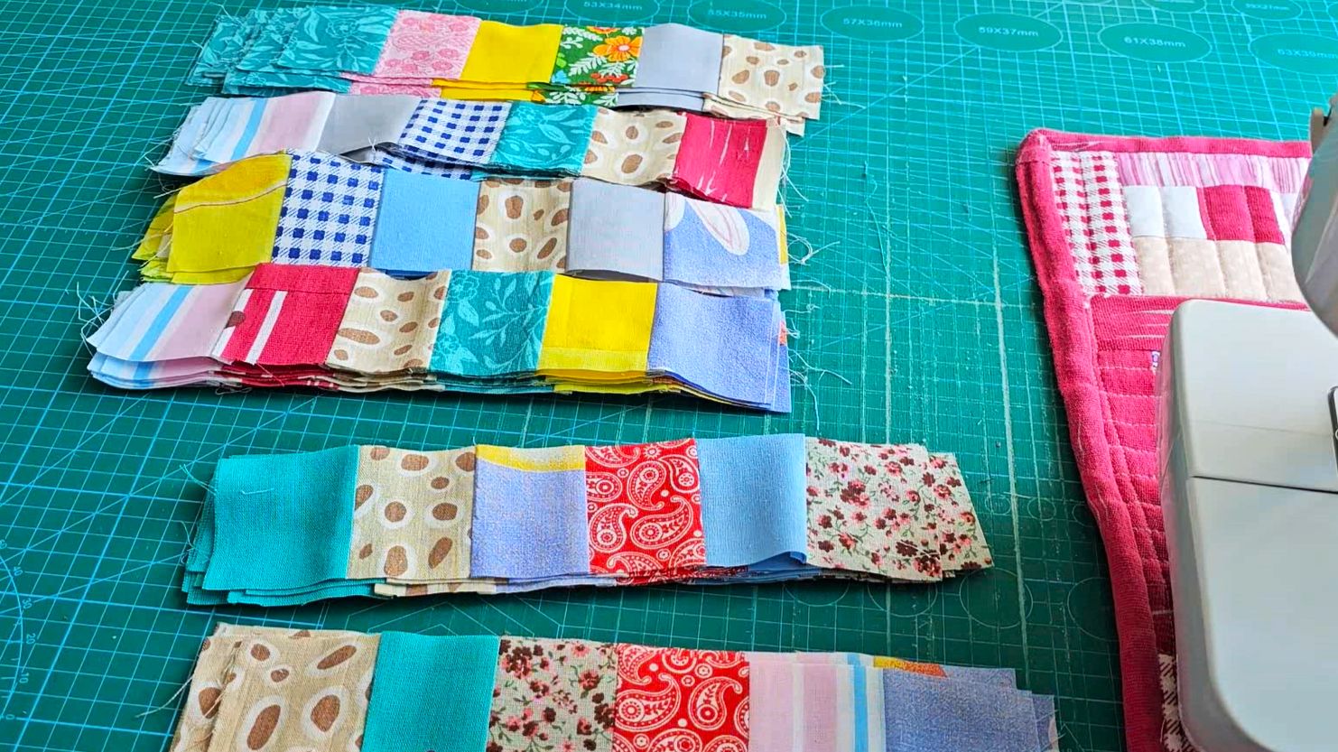 Собрала полоски из полосок и нарезала на квадратики. Scrapy Quilt - мой личный опыт. Часть 2