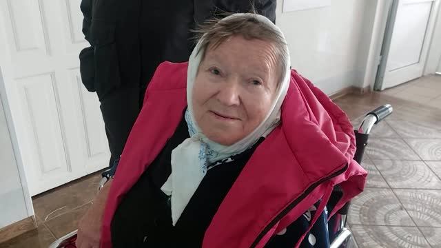 Возили Веру Афанасьевну в больницу