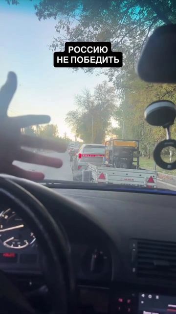 «Такую х*йню вижу впервые»: в России нашли Zeekr с дизельным генератором в прицепе