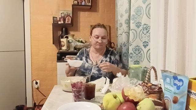 В ТЕПЛИЦЕ СОБРАЛИ 🍅ВЫРВАЛИ БОТВУ👏