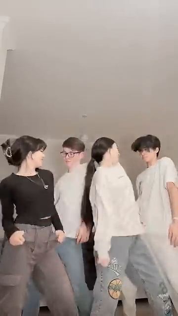 Лучшее с TikTok Habibi — танцевальный Shorts
