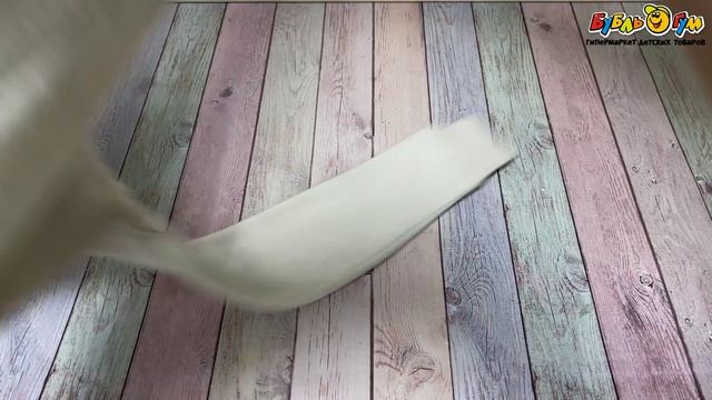 Водолазка Lanson Kids облегающая с высоким воротом с эластичными манжетами на рукавах и нижнему краю светло-бежевая - видео