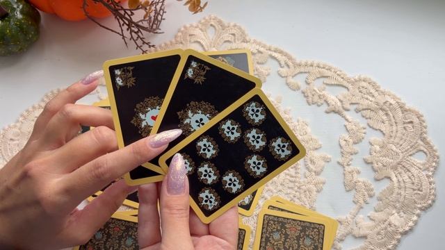 ♥️Червонная дама. Чем сердце успокоится? Гадание на игральных картах